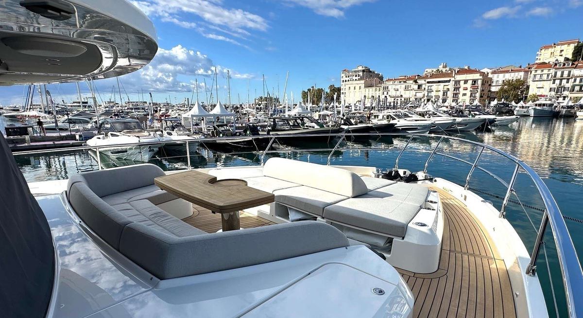SEMELA yacht charter 2