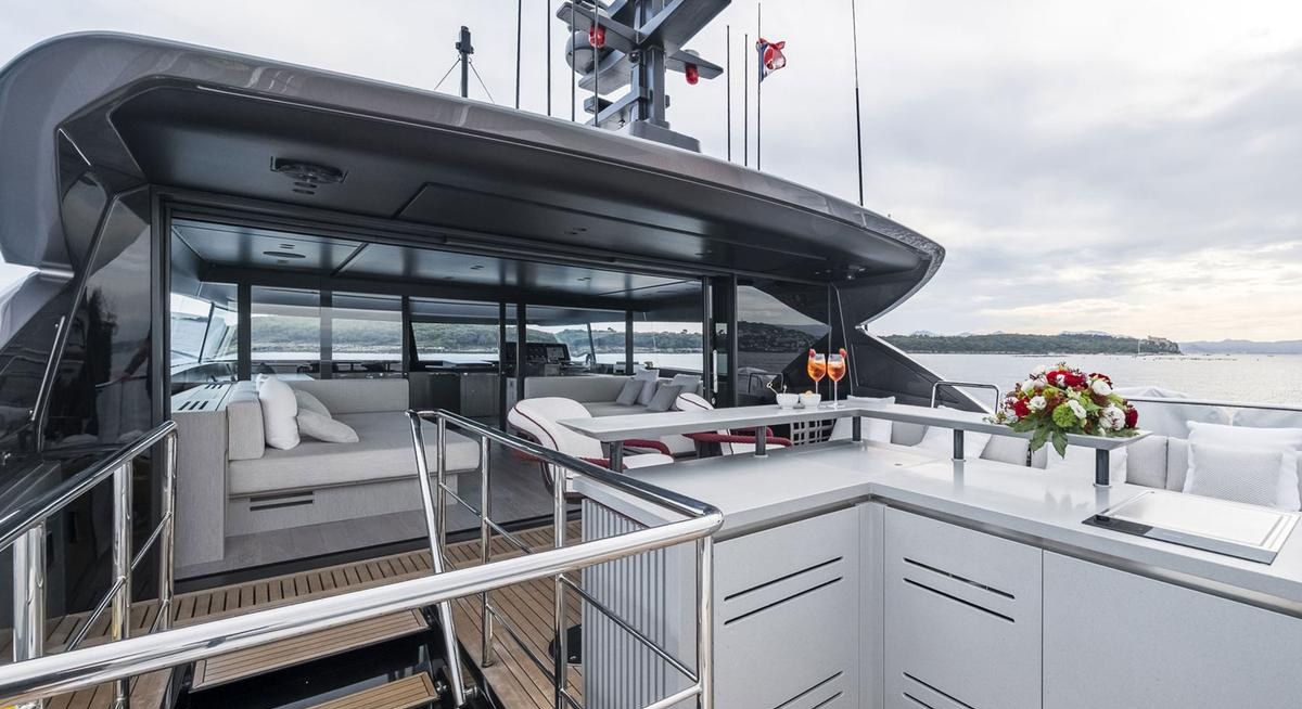 SENSA yacht charter 3