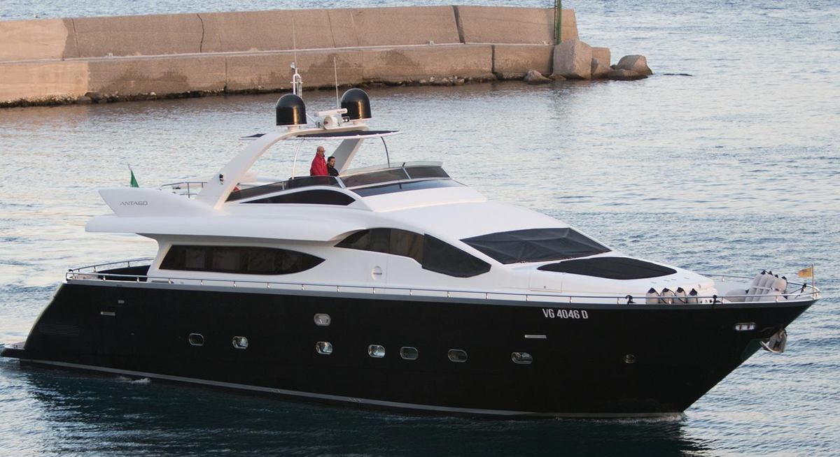 تأجير يخت SEVEN STARS YACHT CHARTER