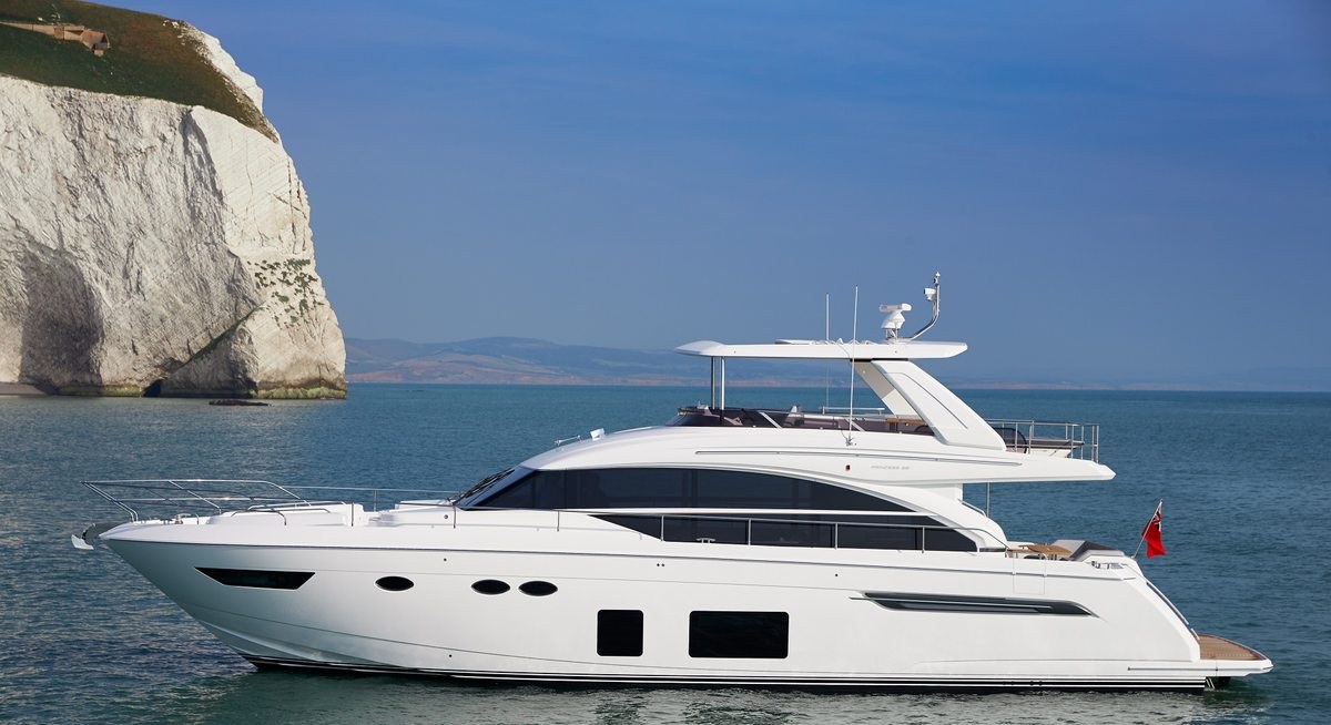 SHAWLIFE yacht charter 1
