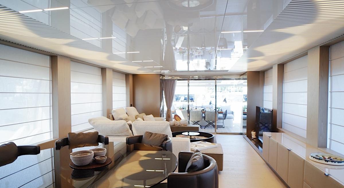 SHERO yacht charter 3