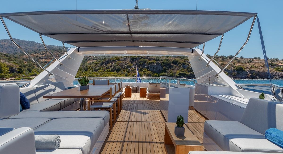 SHOOTING STAR yacht charter 2