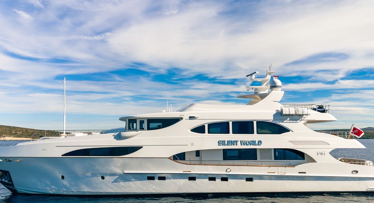 SILENT WORLD yacht charter 5