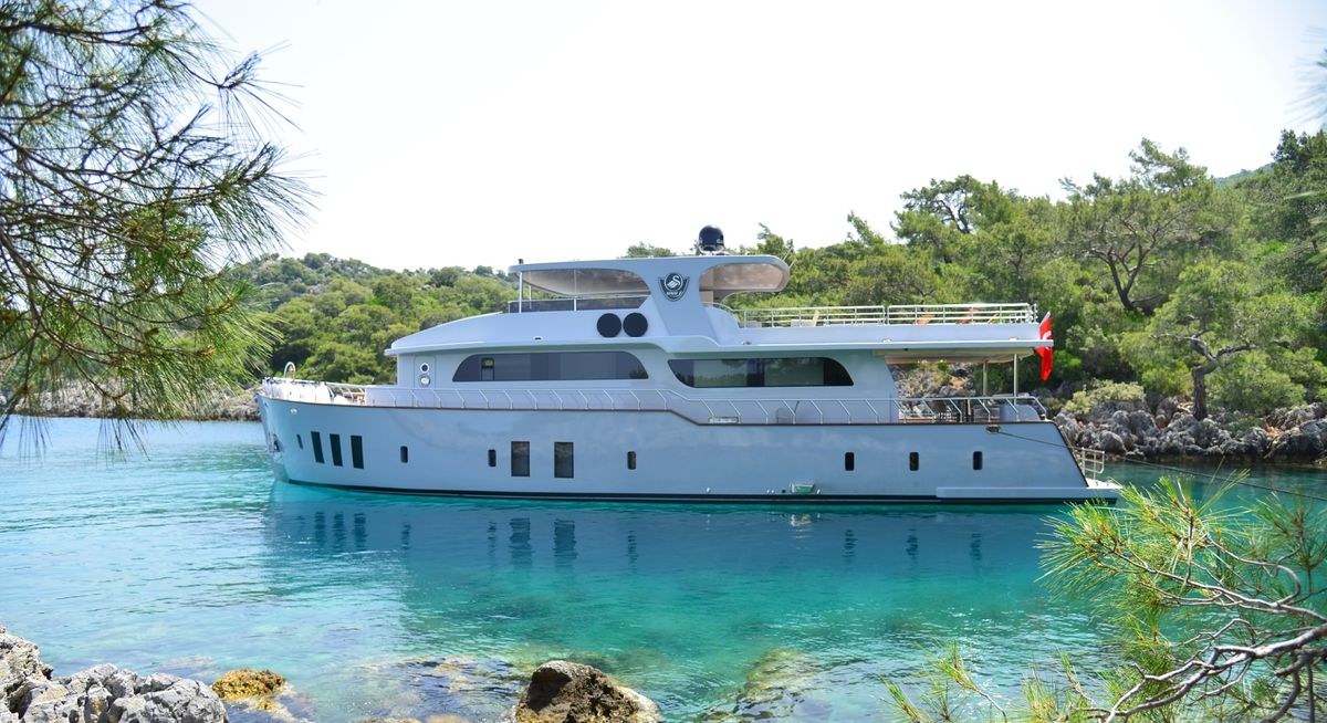 SIMAY F yacht charter 1