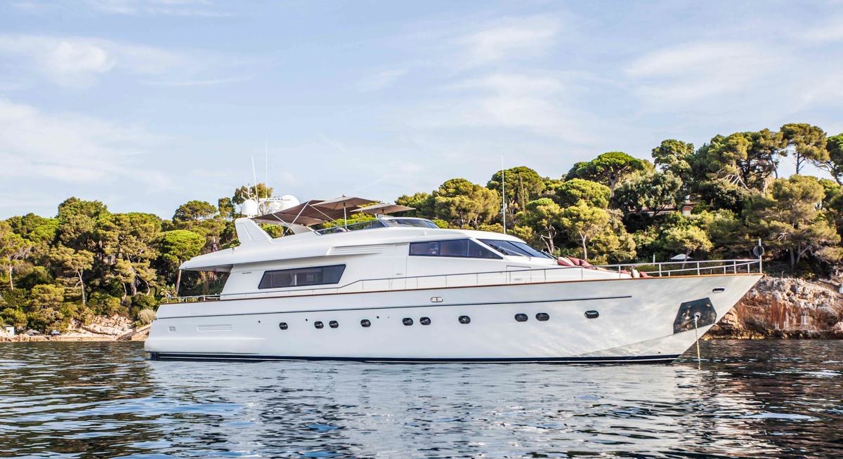 SOLAL yacht charter 1