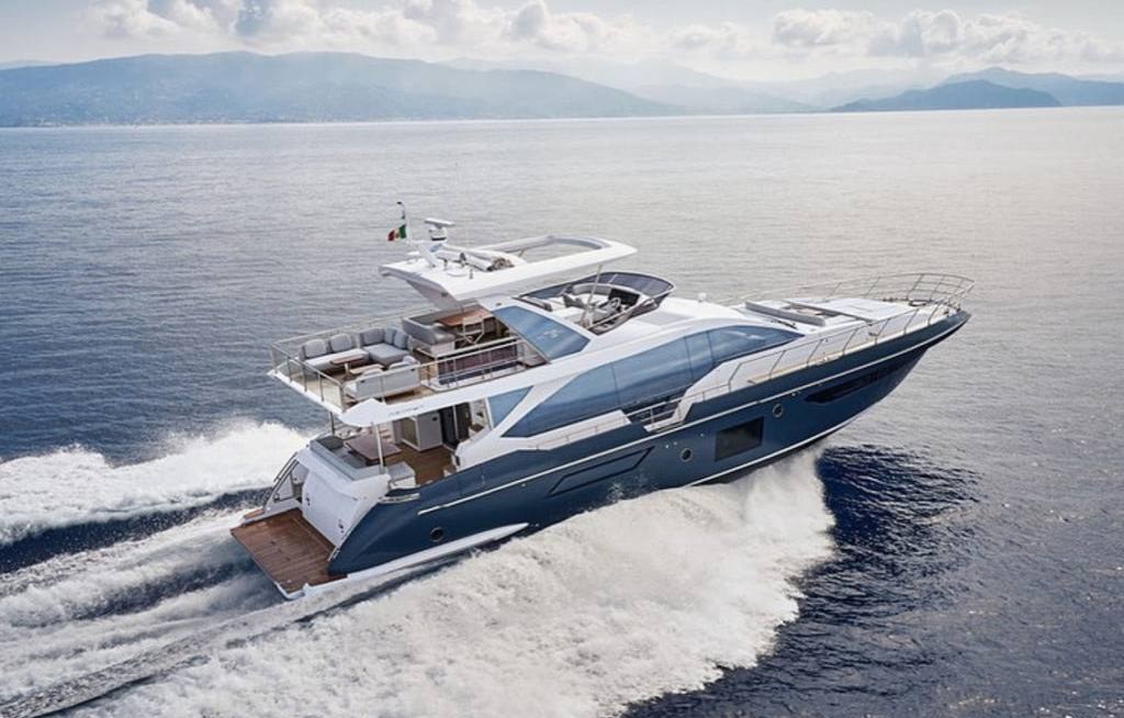SOLSTICE yacht charter 5