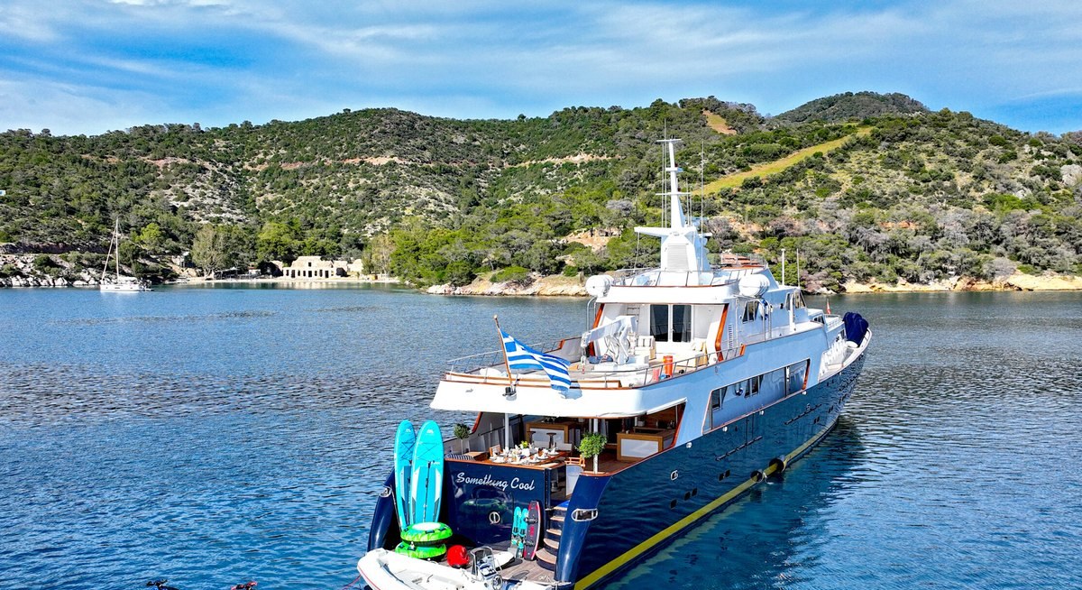 SOMETHING COOL yacht charter 5