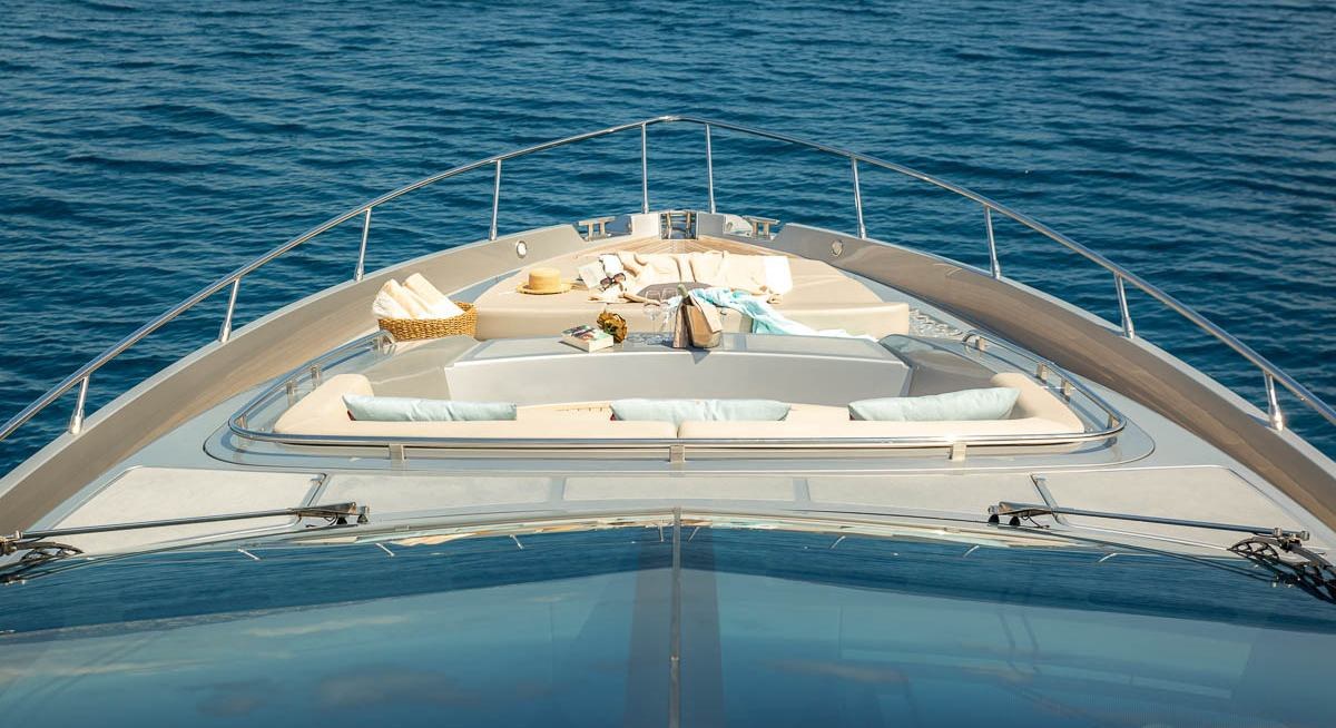 Yacht charter SOUL YACHT CHARTER