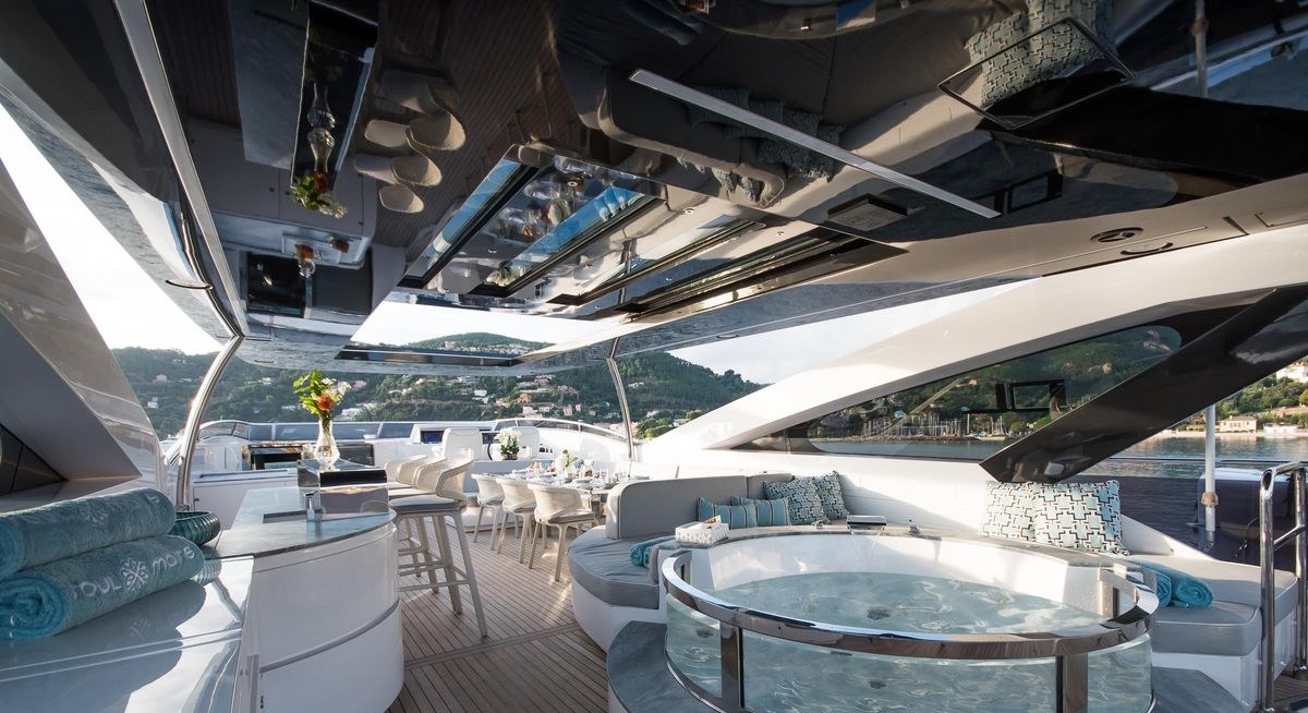 SOULMATE yacht charter 3