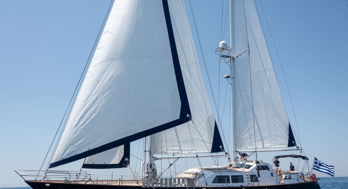 Yacht charter SPIRIT L YACHT CHARTER