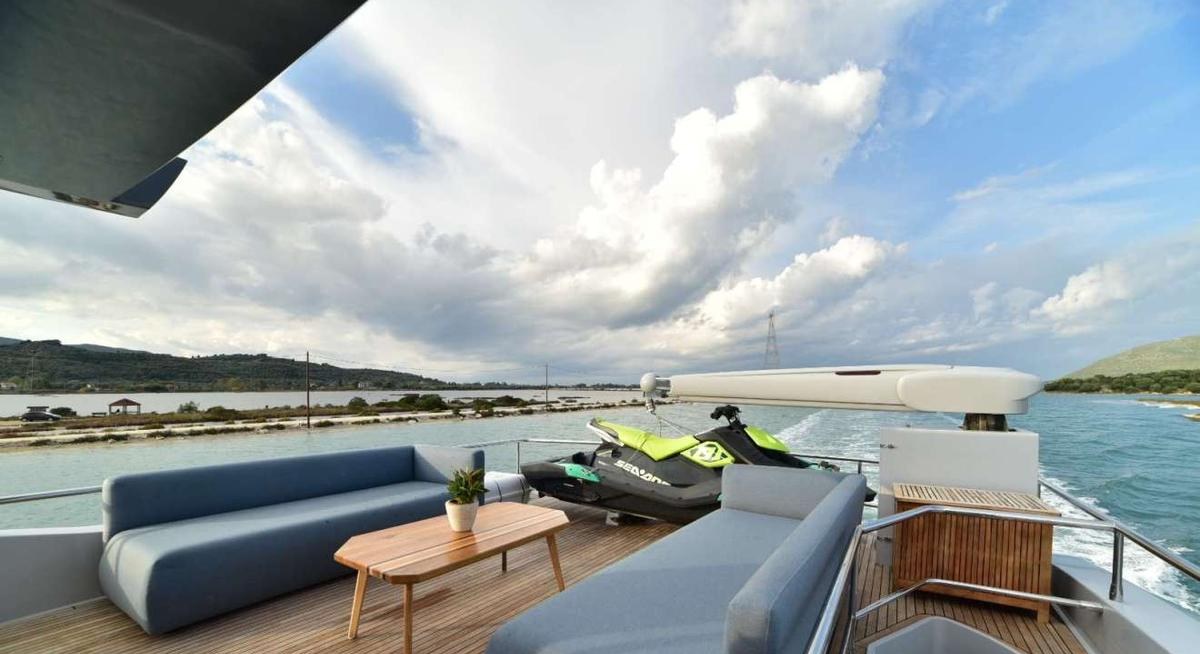 STELA117 yacht charter 2