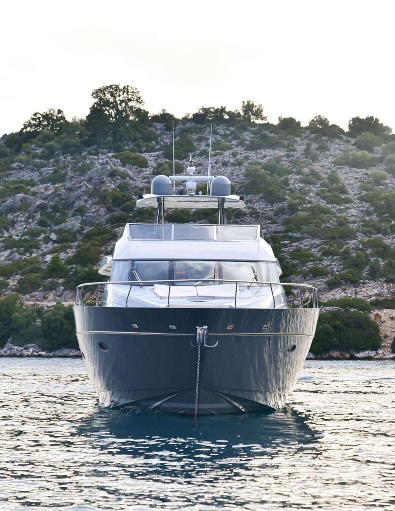 Yacht charter STELA117 YACHT CHARTER