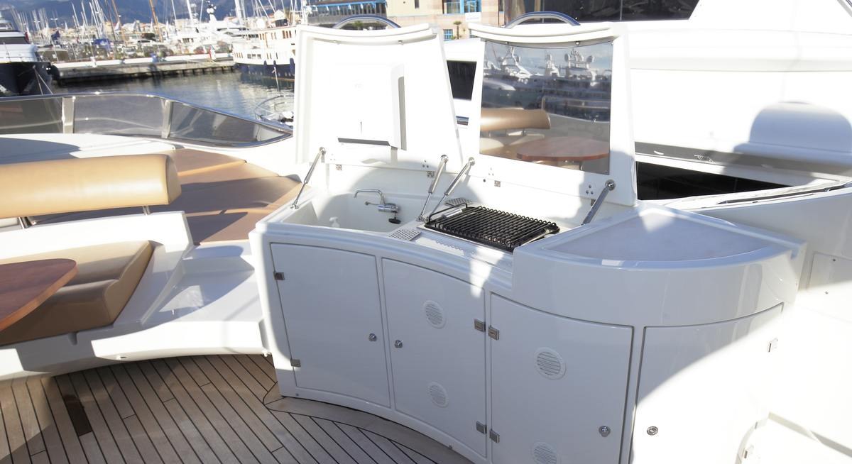 SULA yacht charter 3
