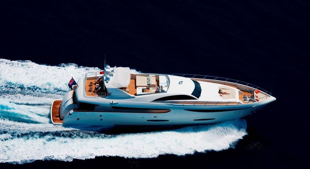 SUNKISS yacht charter 1