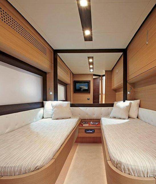 T2 yacht charter 2