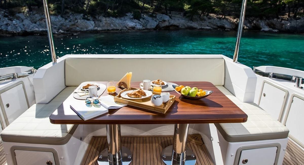 TAMARA II yacht charter 3