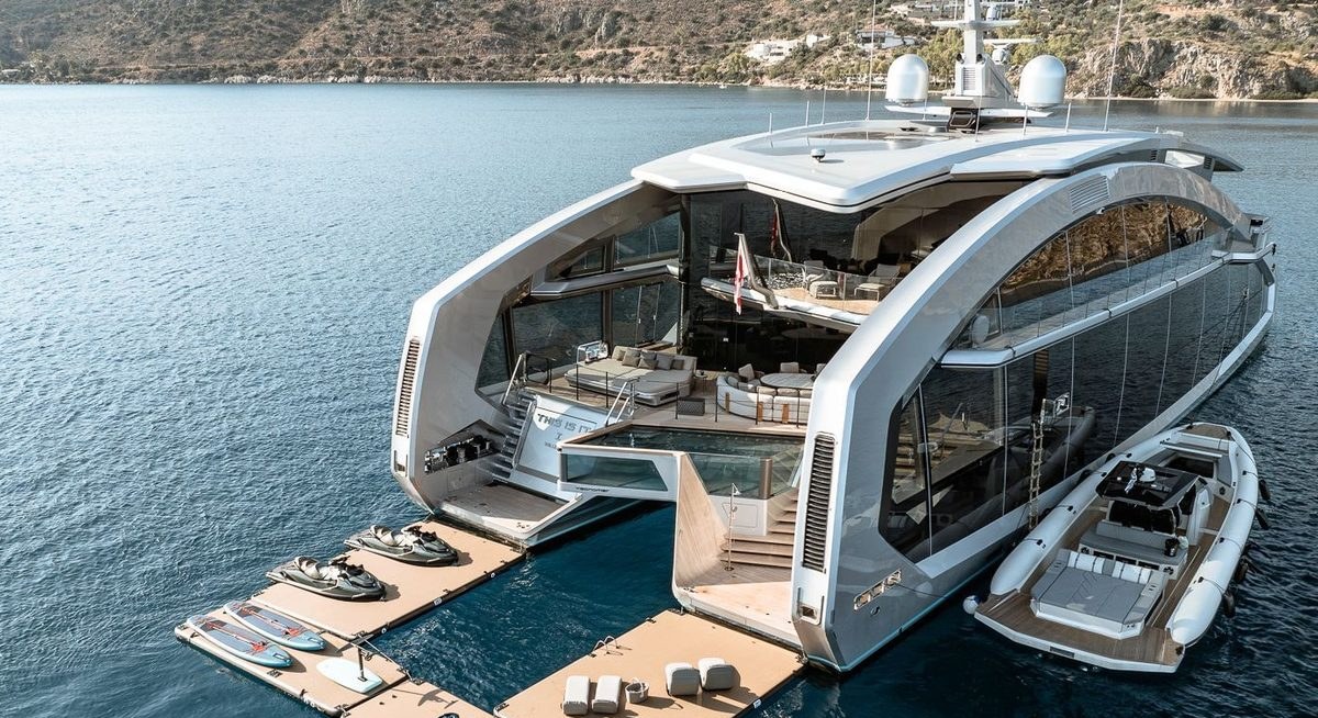 THIS IS IT yacht charter 5