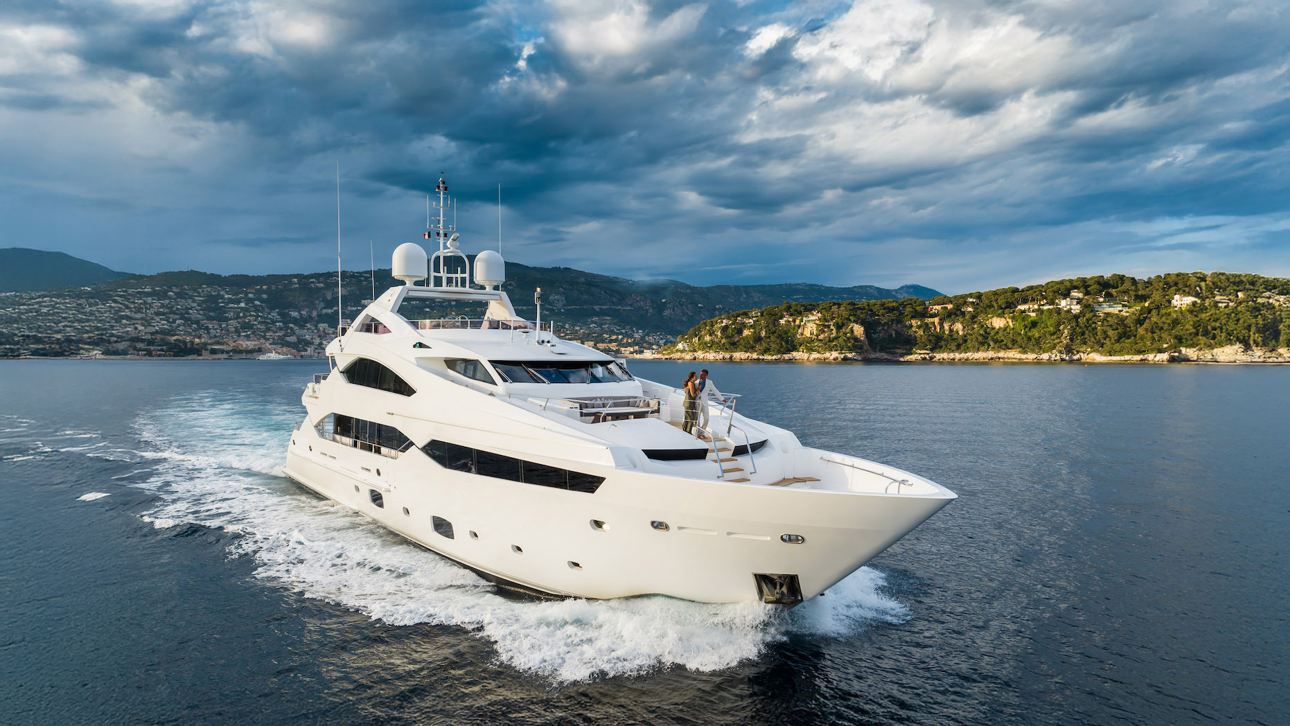 THUMPER yacht charter 1