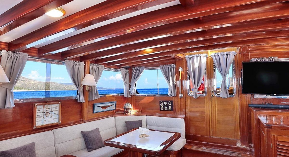 TORINI yacht charter 3