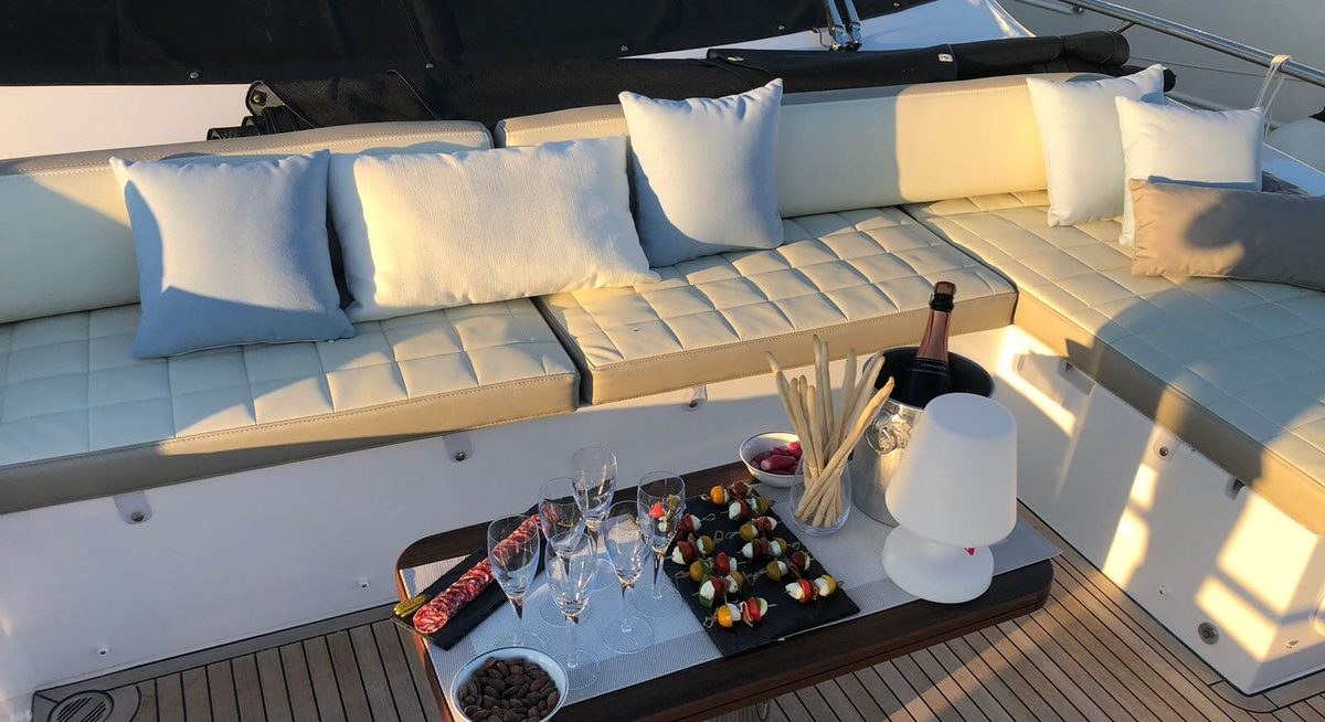 VABOSA yacht charter 3