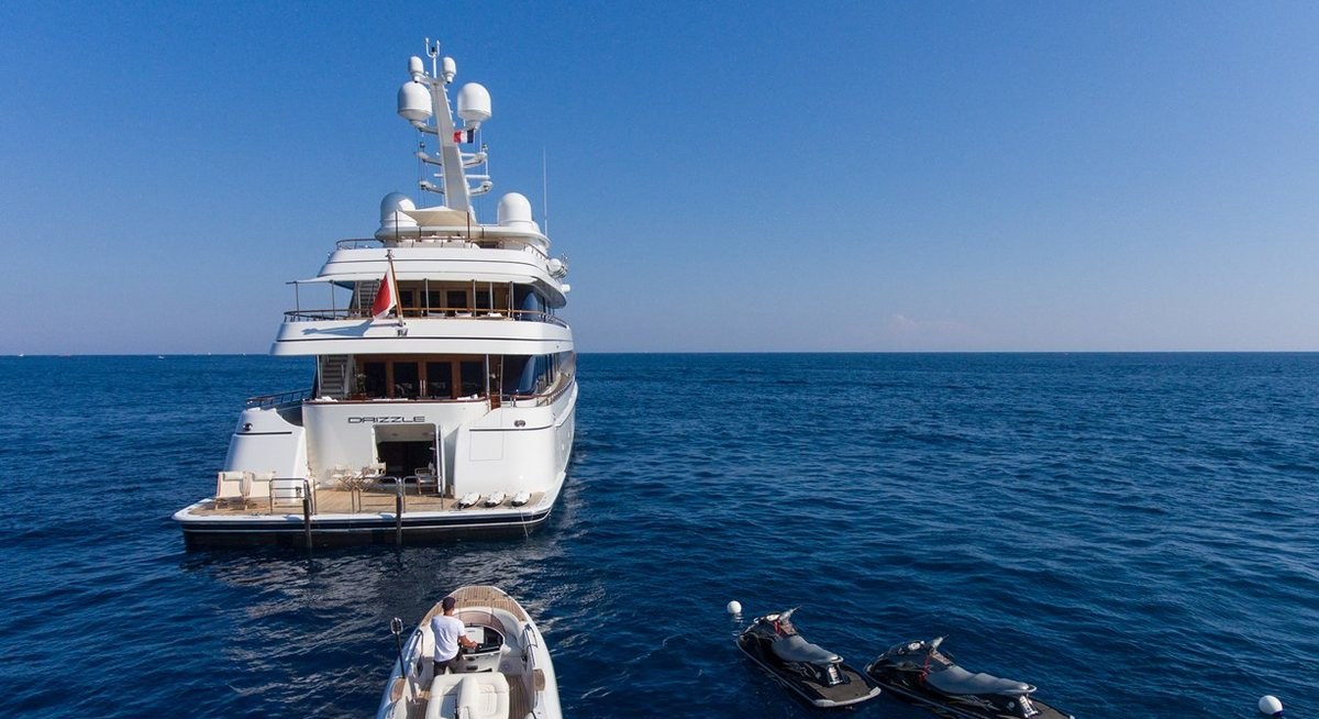 VASSA yacht charter 5