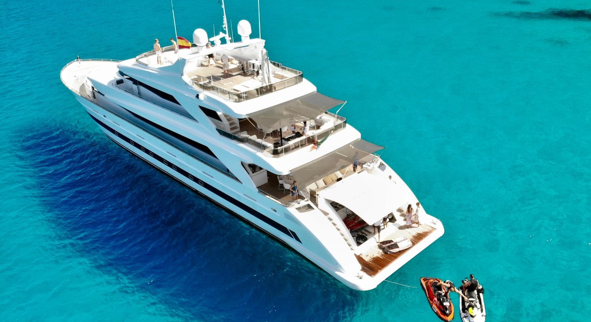 VILLA SUL MARE yacht charter 5