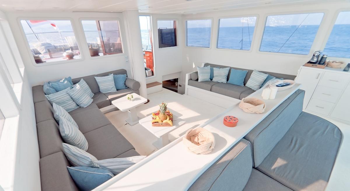 VITA DOLCE yacht charter 5