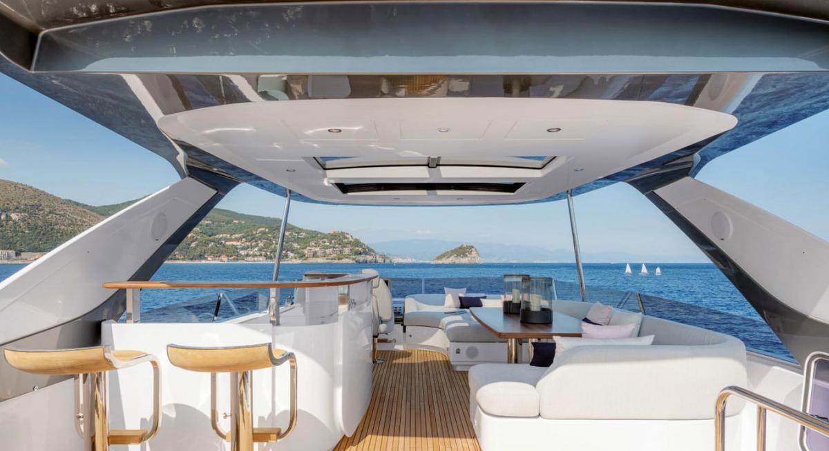 VIVA yacht charter 2