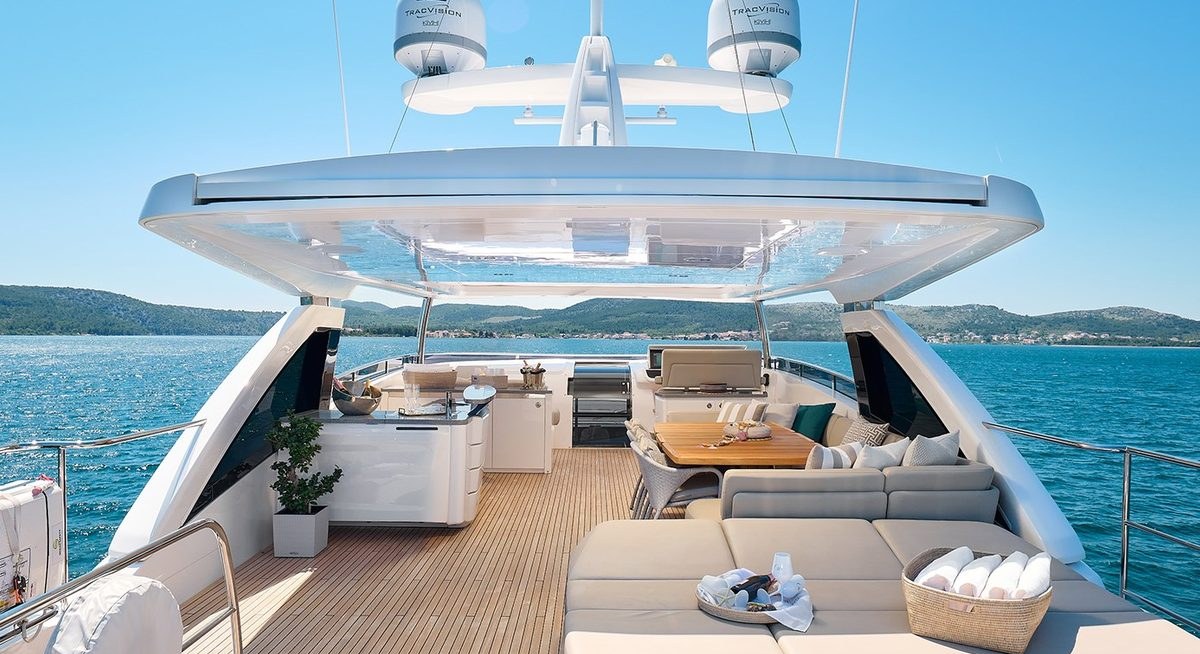 VON B yacht charter 2
