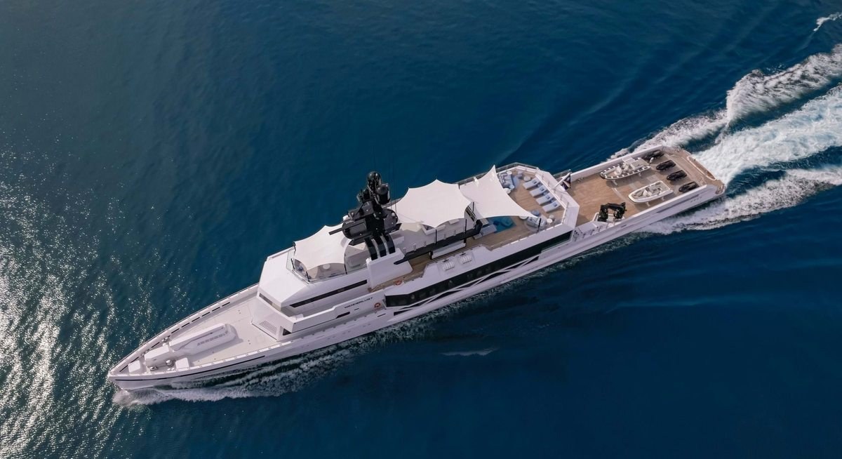 WANDERLUST yacht charter 3