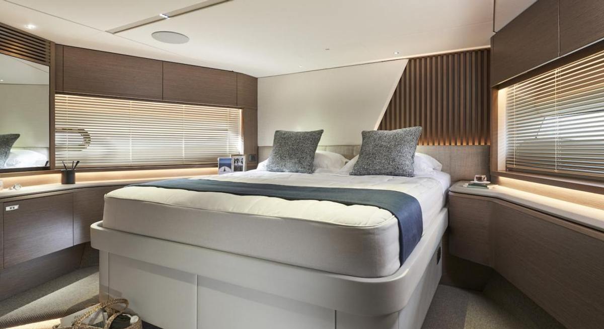 WILJIM 5 yacht charter 5