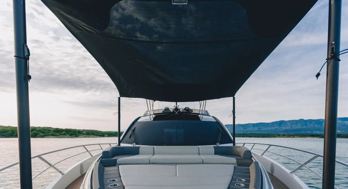 X2 yacht charter 2