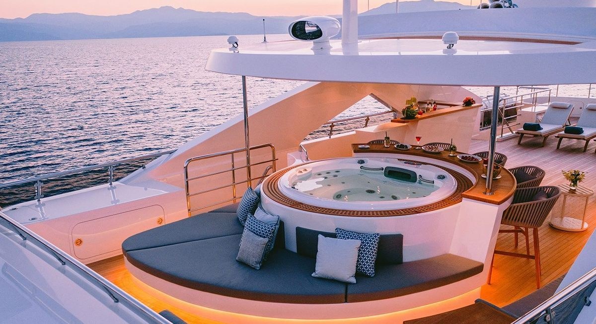 XANA yacht charter 2