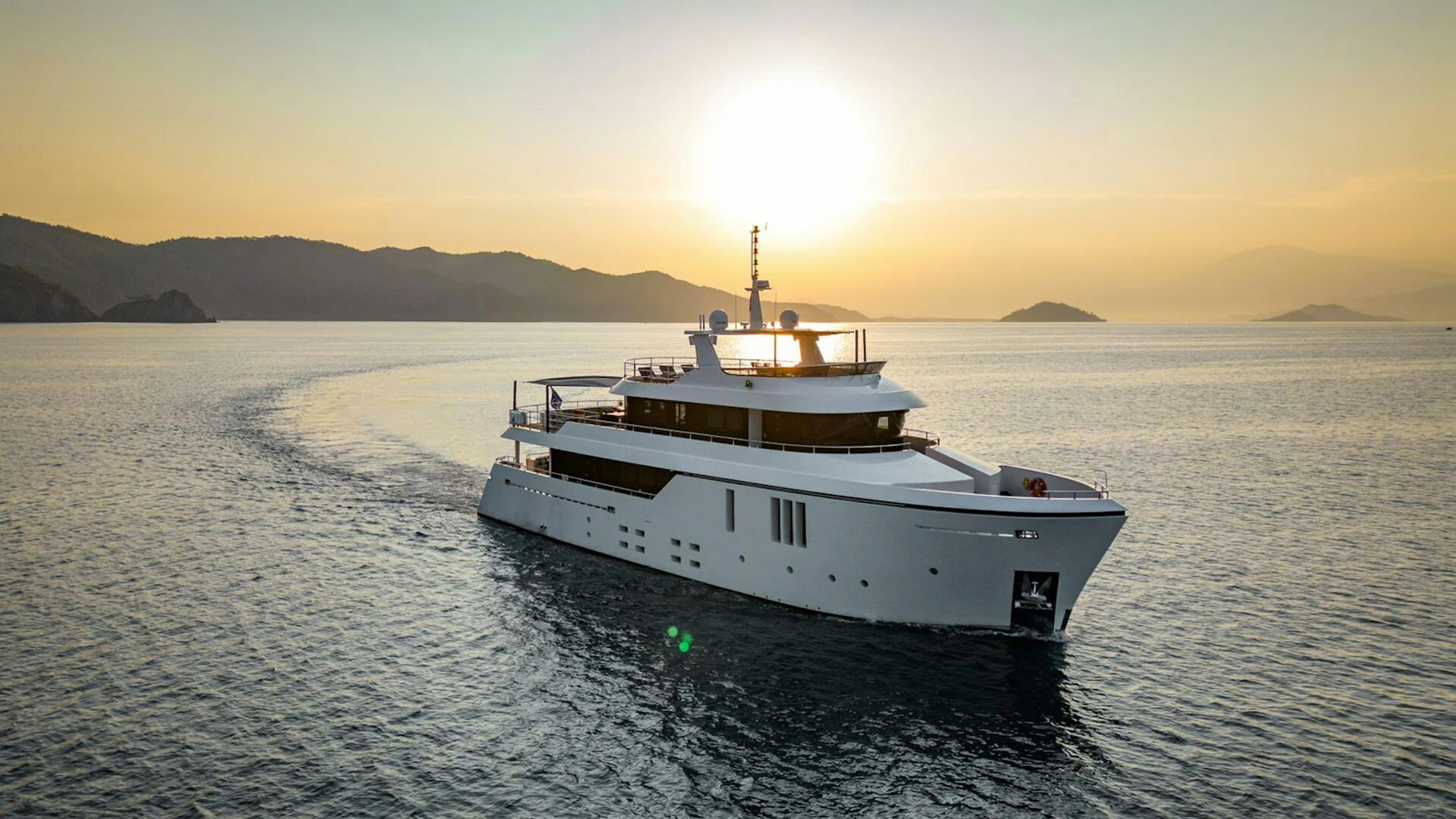 ZEEMAR yacht charter 1