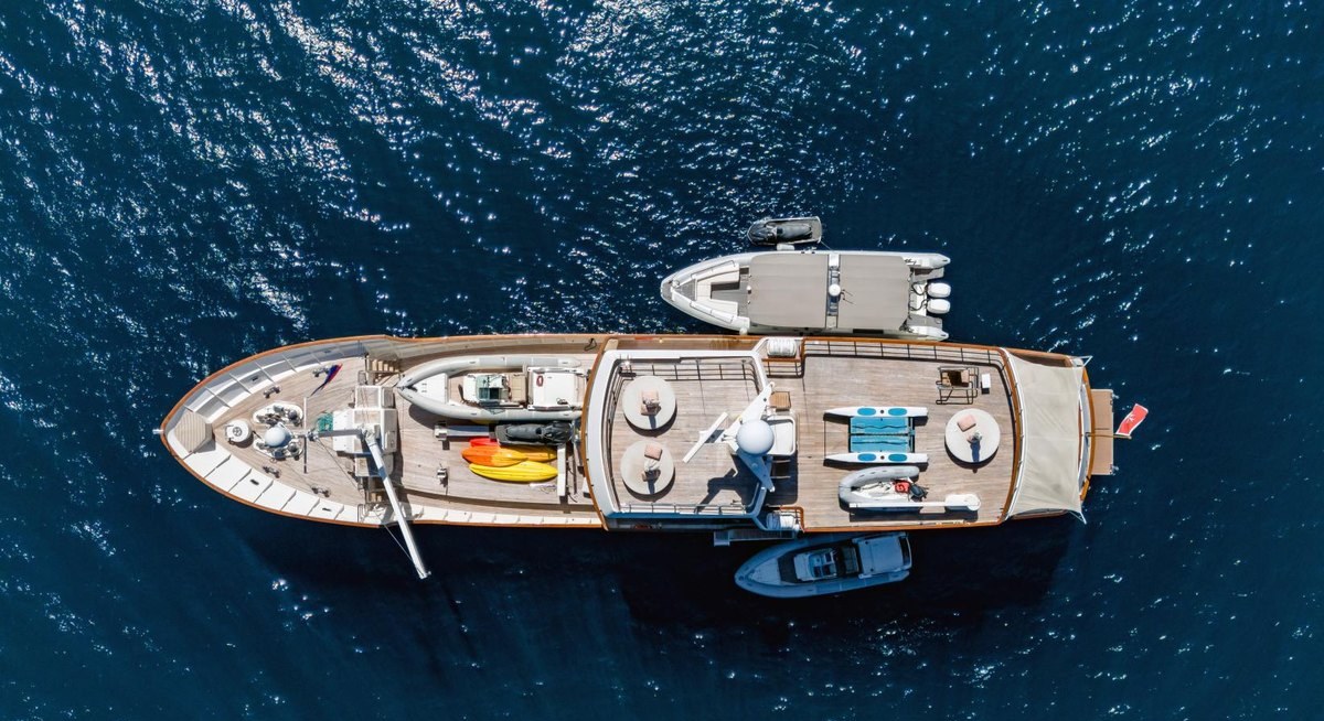 ZEEPAARD yacht charter 5